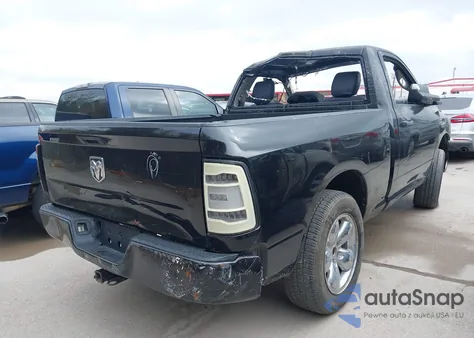 2019 Ram 1500 Classic Express Regular Cab 4X2 6'4 Box z USA, uszkodzony, nr VIN 3C6JR6ATXKG500694